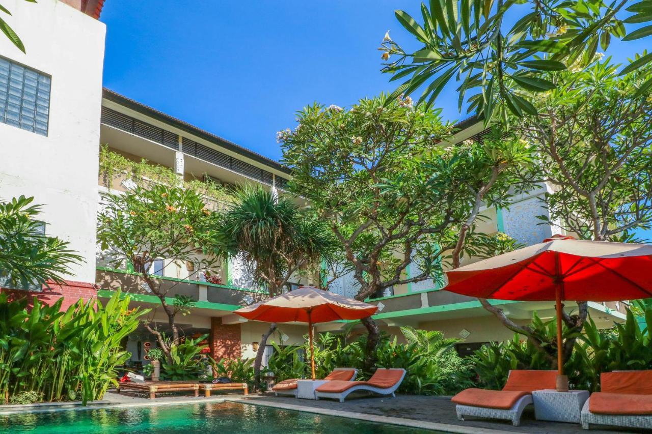 Capital O 1666 Grand Pudjawan Hotel Near Kuta Beach Exterior photo