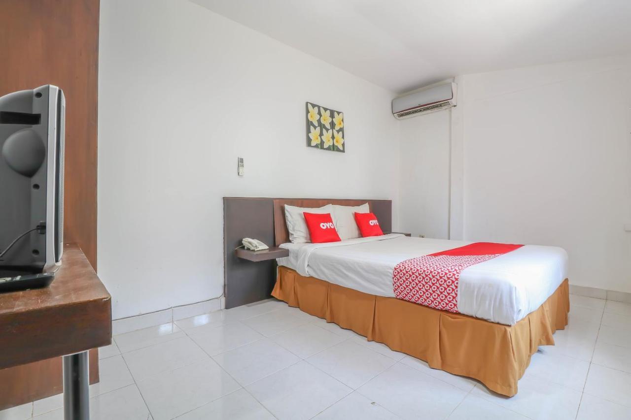 Capital O 1666 Grand Pudjawan Hotel Near Kuta Beach Exterior photo