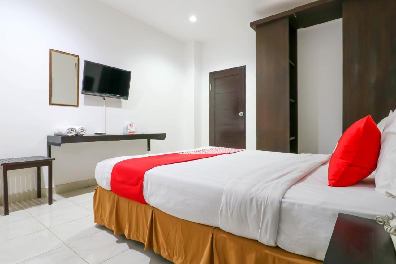 Capital O 1666 Grand Pudjawan Hotel Near Kuta Beach Exterior photo