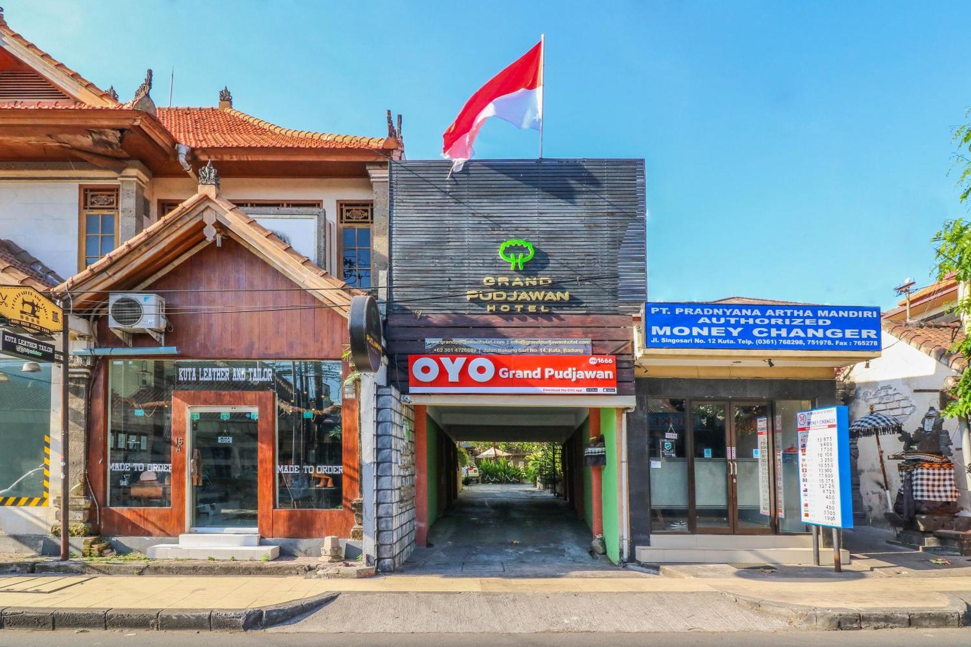 Capital O 1666 Grand Pudjawan Hotel Near Kuta Beach Exterior photo